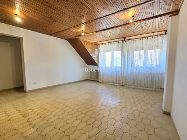 Eladó ház Abda, Vasút utca 190 nm