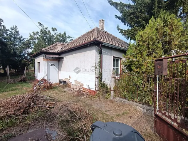 Eladó ház Kisbér, Weinchein Béla uca 62 nm