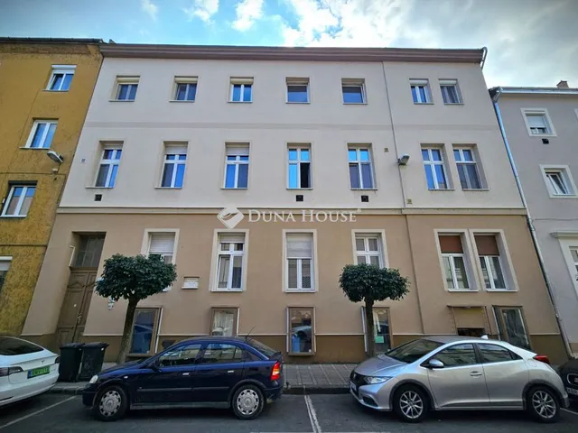Eladó lakás Győr 89 nm