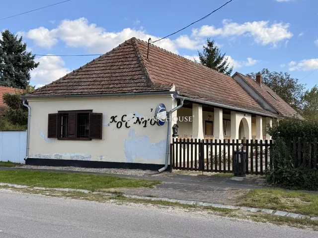 Eladó ház Mecsér 140 nm