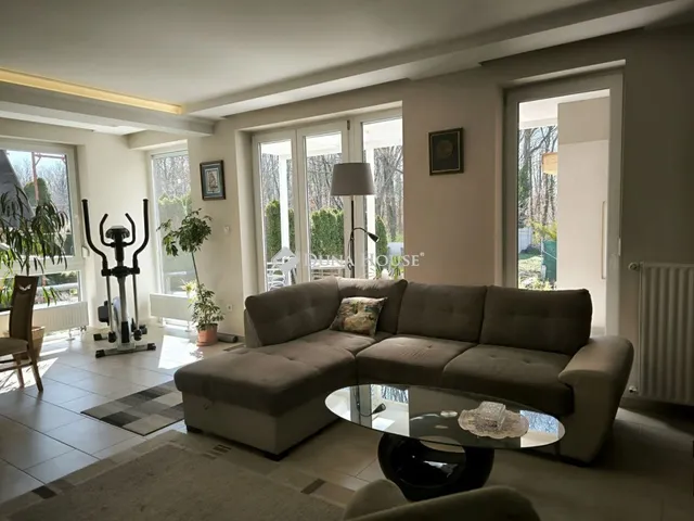 Eladó ház Győr, Hortenzia utca 76 nm