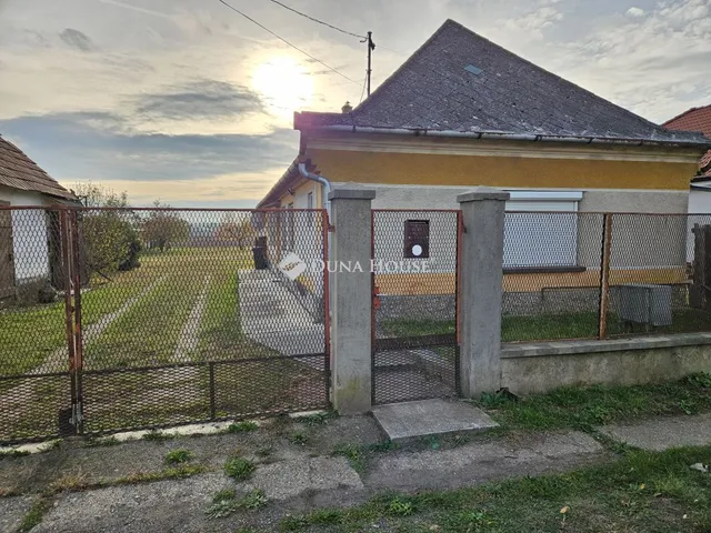 Eladó ház Nyalka, Petőfi út 78 nm