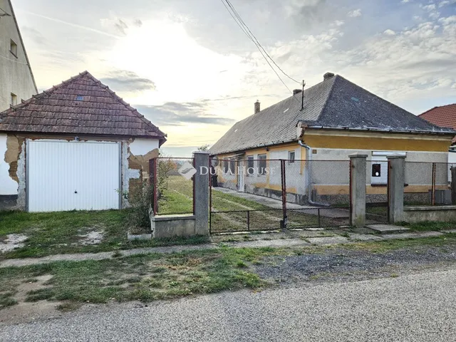 Eladó ház Nyalka 78 nm