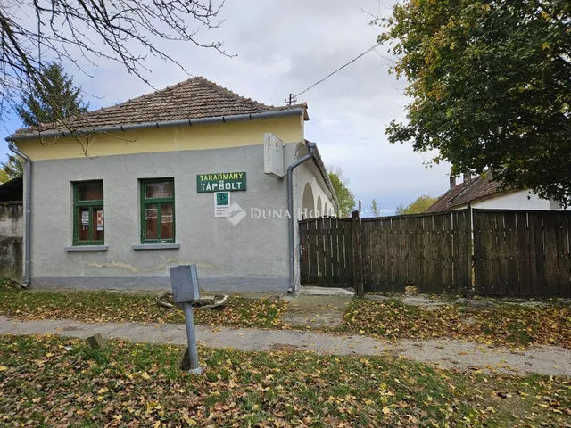 Eladó ház Lovászpatona 163 nm