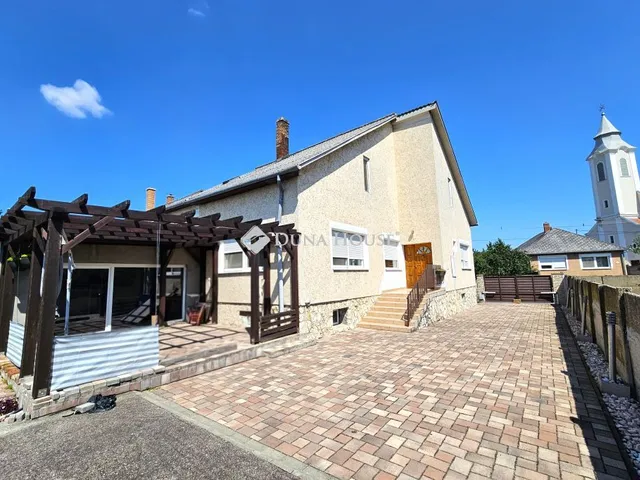 Eladó ház Kóny 170 nm