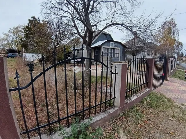 Eladó ház Kisbér, Dohány utca 70 nm