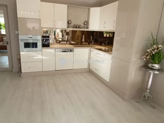 Eladó lakás Győr 62 nm