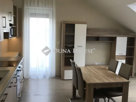 Kiadó lakás Győr 64 nm