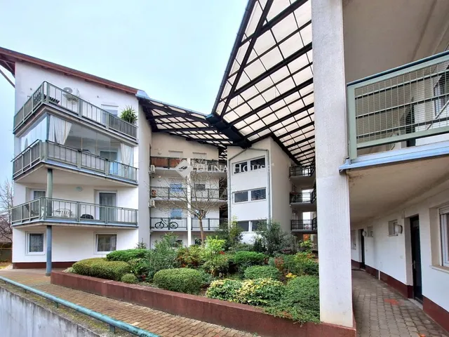 Eladó lakás Győr 71 nm