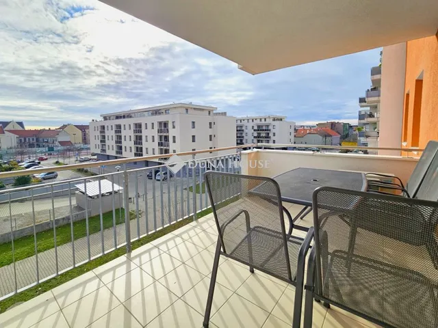 Kiadó lakás Győr 83 nm