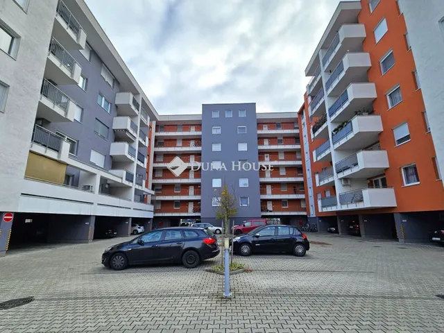 Kiadó lakás Győr, Kemény Ferenc sétány 83 nm