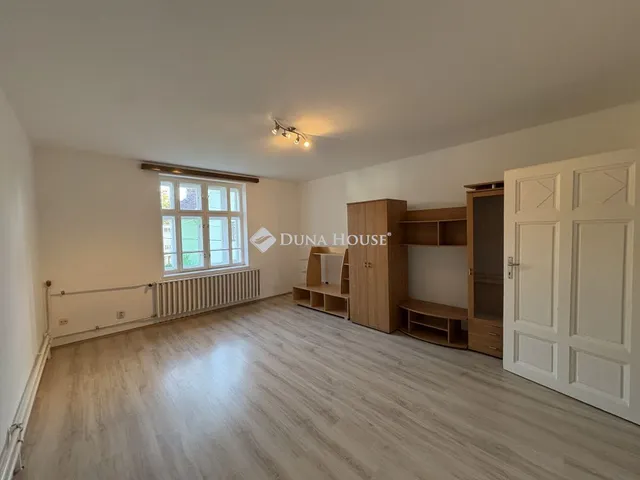 Eladó lakás Győr 45 nm