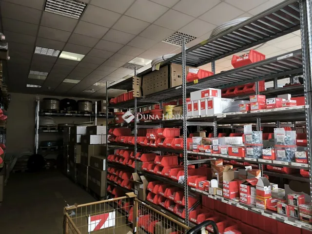 Kiadó kereskedelmi és ipari ingatlan Győr 469 nm