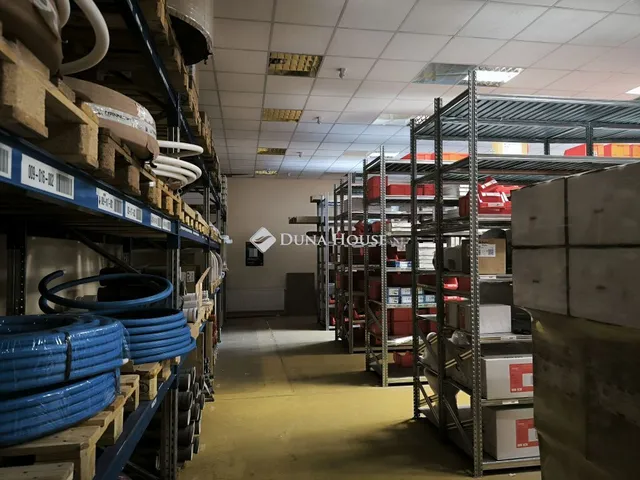 Kiadó kereskedelmi és ipari ingatlan Győr 469 nm