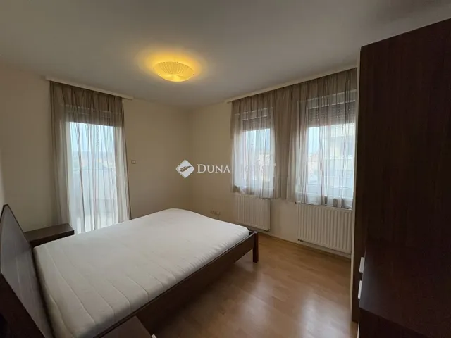 Kiadó lakás Győr, Szövetség utca 72 nm