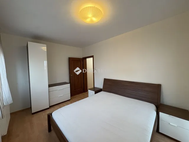 Kiadó lakás Győr, Szövetség utca 72 nm