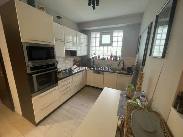 Eladó lakás Győr 91 nm