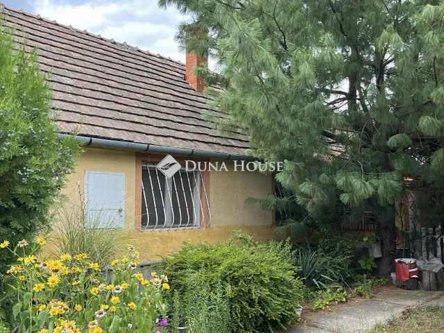 Eladó ház Tárkány 74 nm