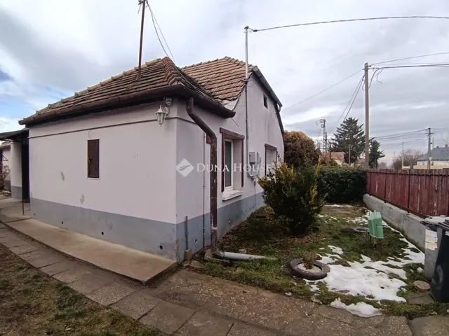 Eladó ház Csép 68 nm