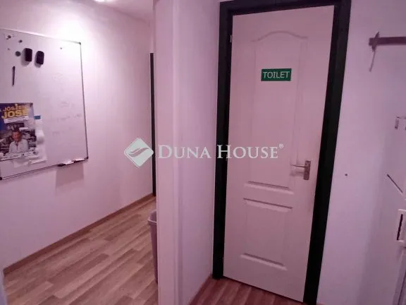 Eladó ház Győr, Rozgonyi utca 330 nm