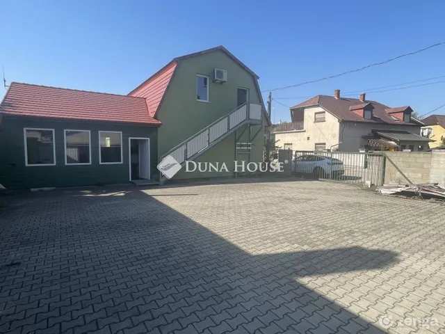 Eladó ház Győr, Rozgonyi utca 330 nm