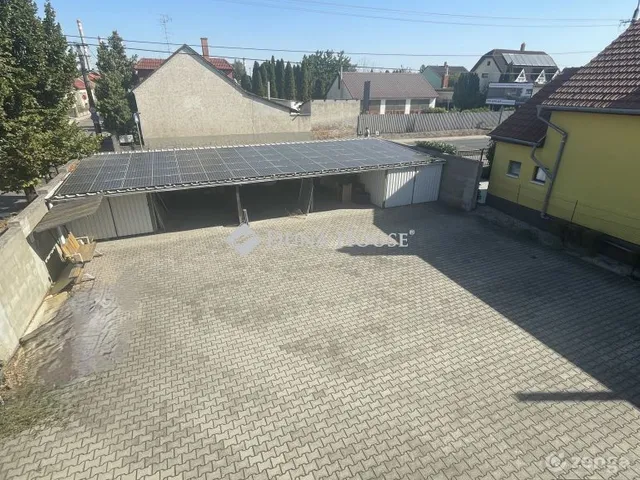 Eladó ház Győr, Rozgonyi utca 330 nm