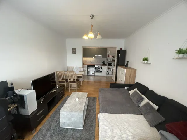 Eladó lakás Győr, Földes Gábor utca 53 nm