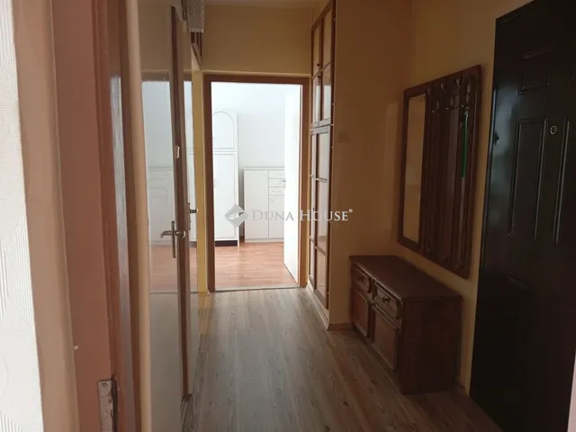 Kiadó lakás Tatabánya, Dózsakert 49 nm