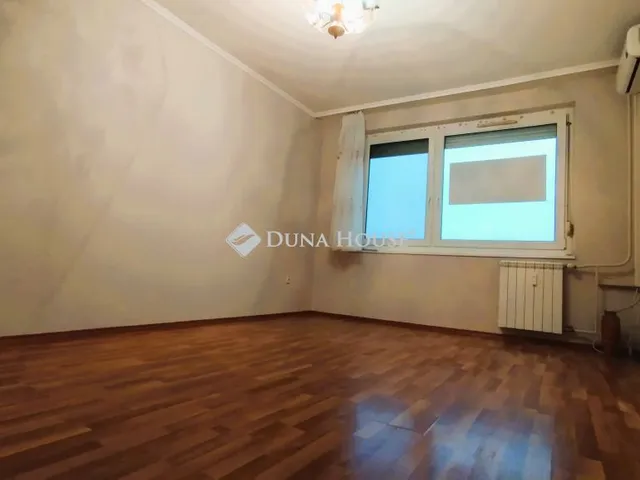 Eladó lakás Győr 62 nm