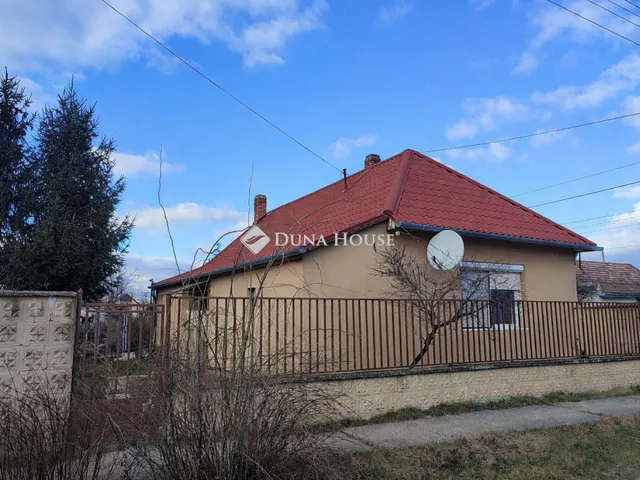 Eladó ház Mecsér 68 nm