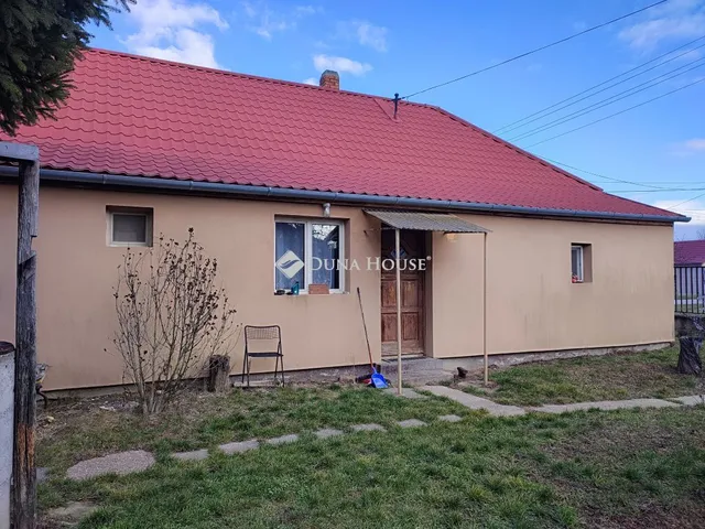 Eladó ház Mecsér 68 nm