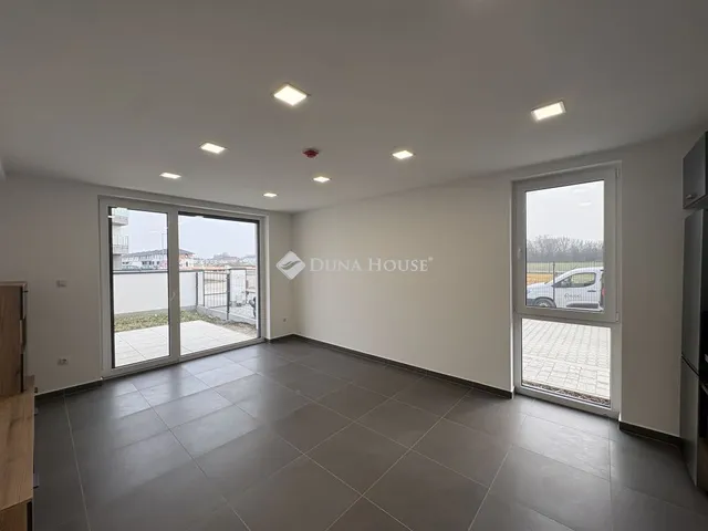 Kiadó lakás Vámosszabadi, Liliom utca 44 nm