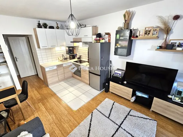 Eladó lakás Veszprém 52 nm