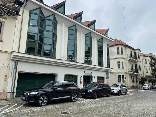 Kiadó kereskedelmi és ipari ingatlan Győr, Liszt Ferenc utca 25 nm