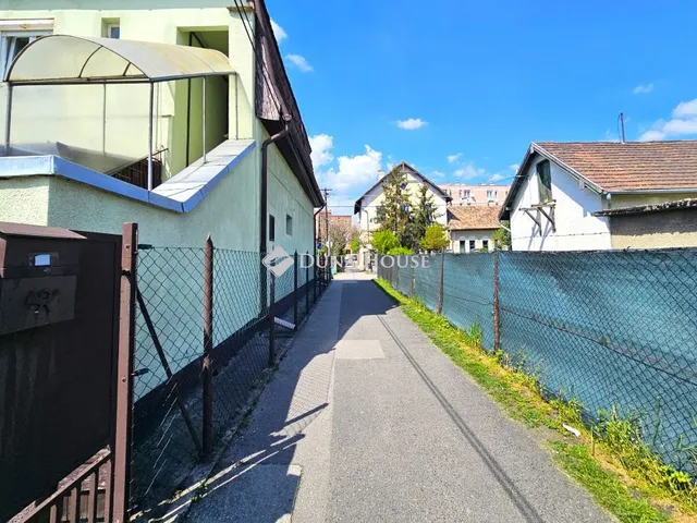 Eladó lakás Győr, Munkás utca 47 nm