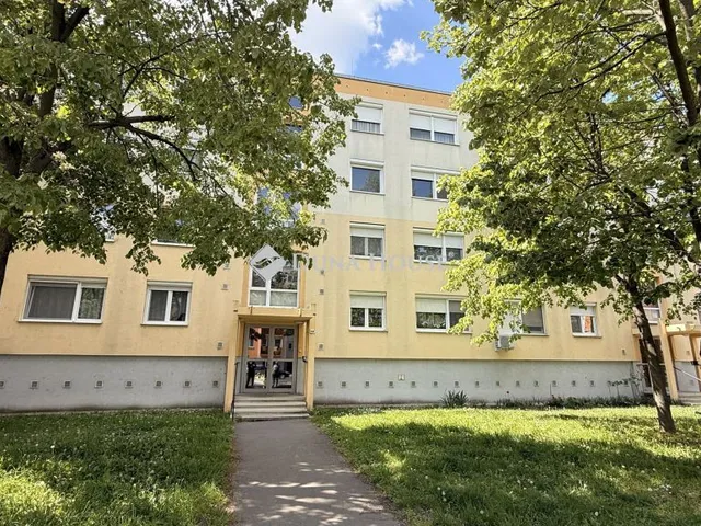 Eladó lakás Győr, Erfurti út 55 nm