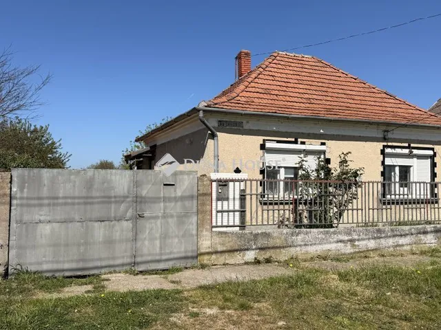 Eladó ház Mosonszentmiklós 65 nm