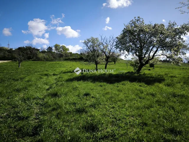 Eladó telek Győr 1540 nm