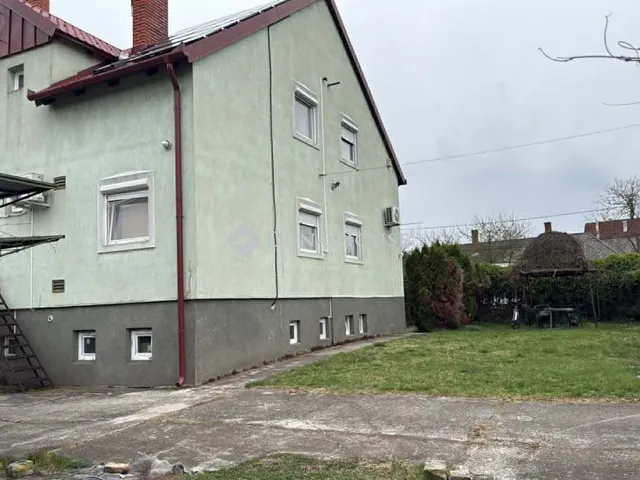 Eladó ház Győr 300 nm