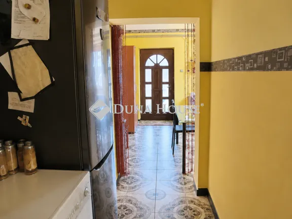 Eladó ház Bakonyszombathely, Árpád út 80 nm
