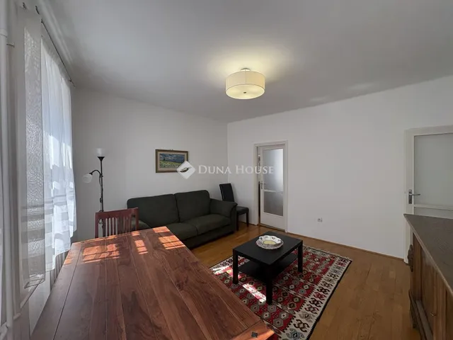 Eladó lakás Győr, Liszt Ferenc utca 69 nm