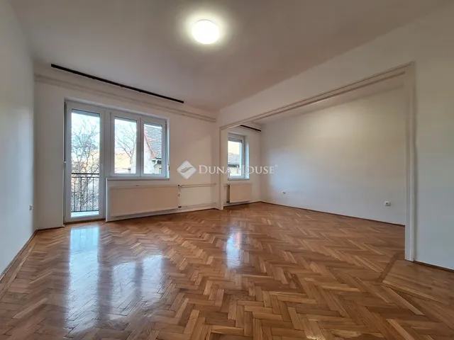 Eladó lakás Győr 47 nm