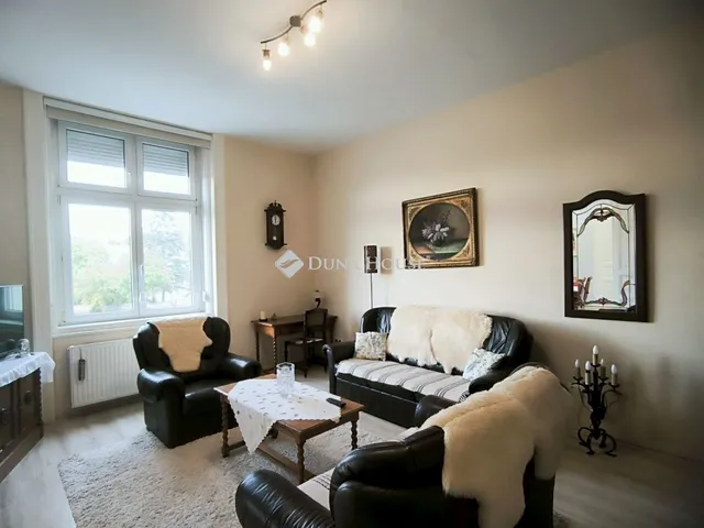 Eladó lakás Győr 86 nm