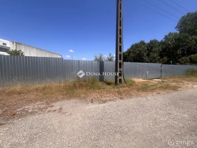 Eladó telek Ikrény 6140 nm