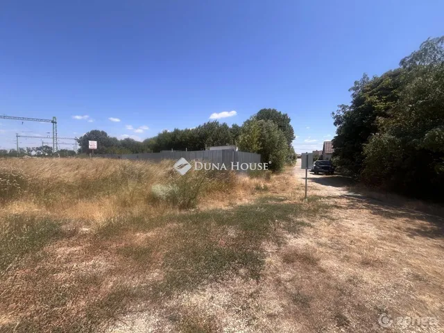 Eladó telek Ikrény 6140 nm