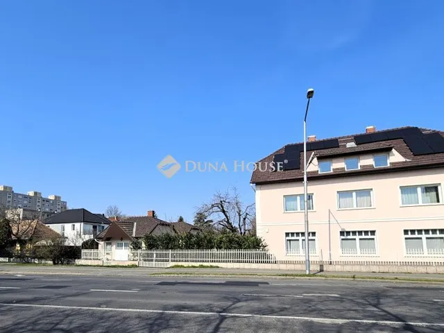 Eladó ház Győr, Liezen-Mayer utca 360 nm