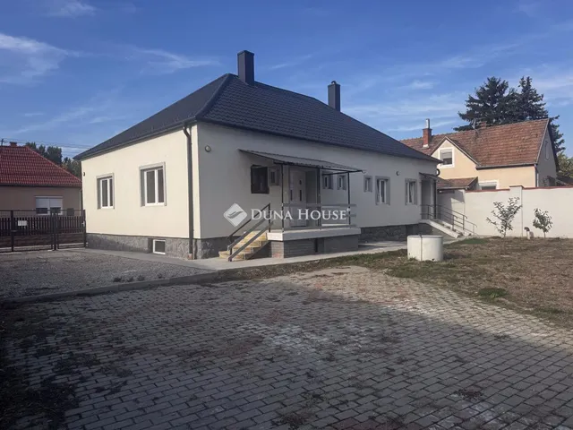 Eladó ház Győrzámoly 105 nm