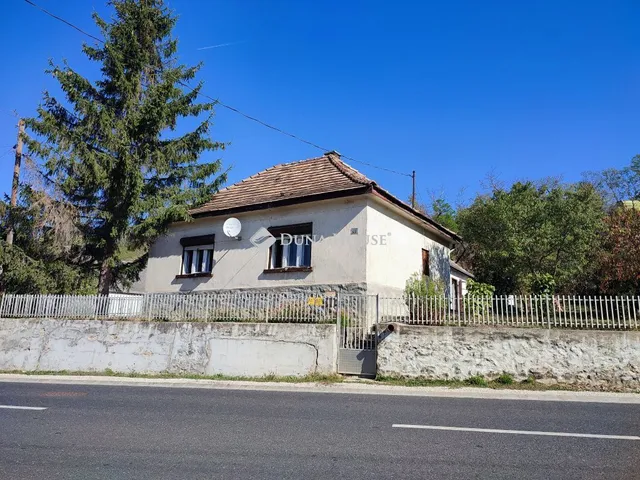 Eladó ház Súr 70 nm