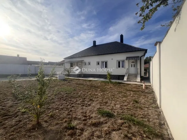 Eladó lakás Győrzámoly 45 nm