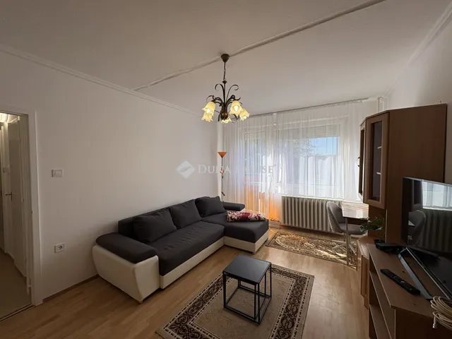 Kiadó lakás Győr, Ikva utca 49 nm